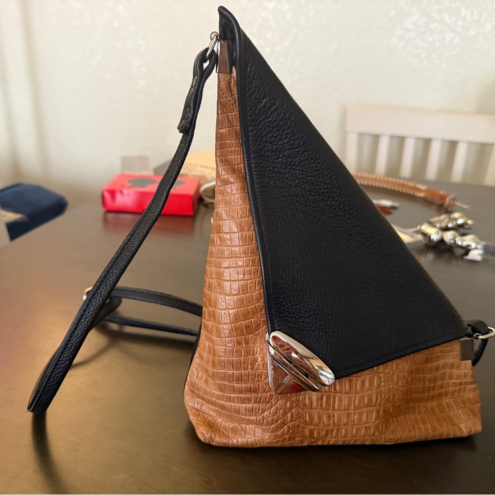 Chic Black and Tan Crossbody Bag - Picture 2 of 8